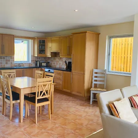 3 Bedroomed Sea View House Overlooking Bay Estuary