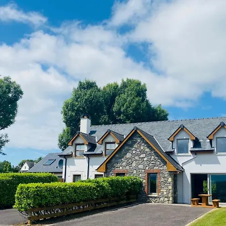 3 Bedroomed Sea View House Overlooking Bay Estuary * Кенмар