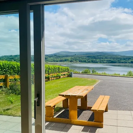 3 Bedroomed Sea View House Overlooking Bay Estuary * Кенмар