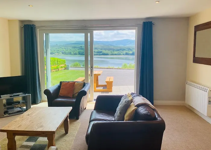 3 Bedroomed Sea View House Overlooking Bay Estuary Dom wakacyjny